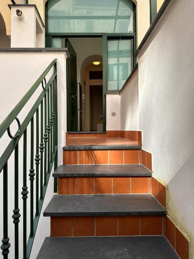 Al Centro Storico Home Salerno Exterior photo